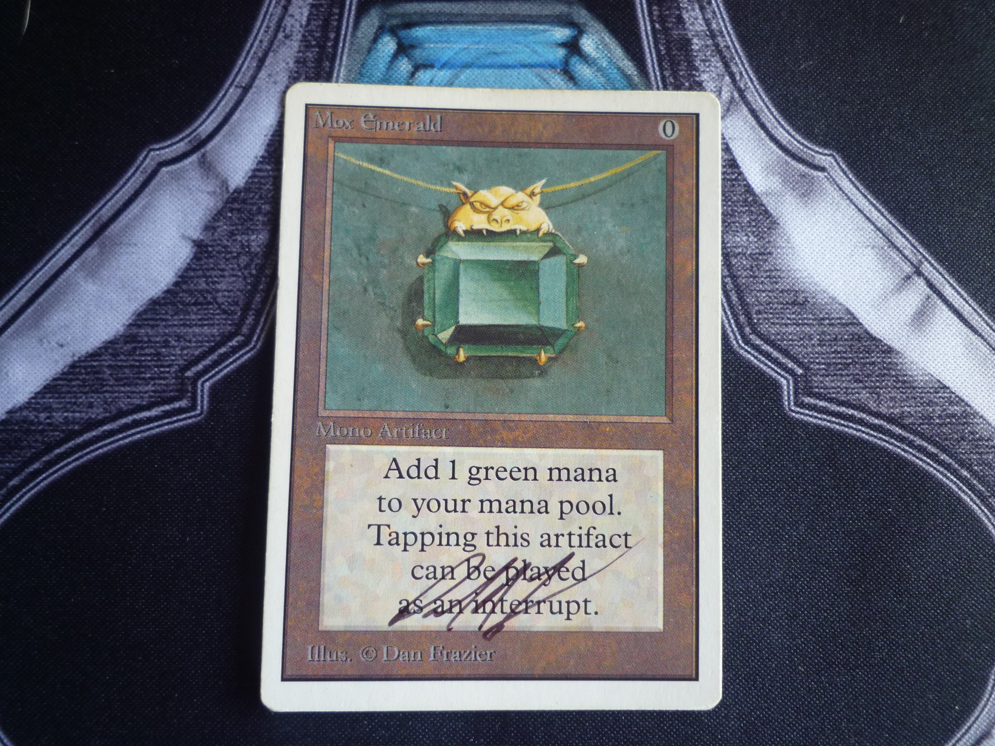 Mox emerald front